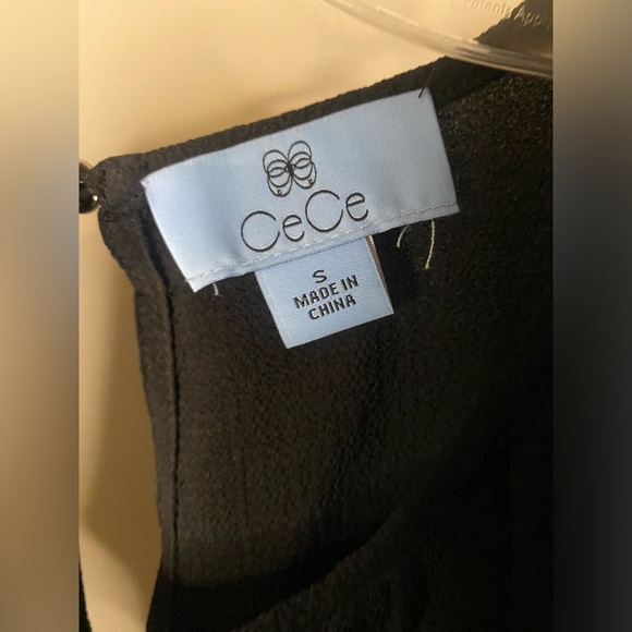 CeCe pleated short sleeve blouse - Picture 2 of 7